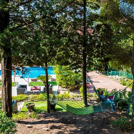 Διαμέρισμα Brasina 2 *